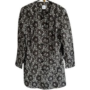 EUC CAbi Lacey Coat / Duster Black Floral Lace
Size Large